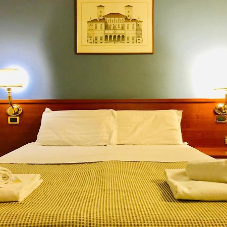 Holiday Rome Termini Hotel Ngoại thất bức ảnh