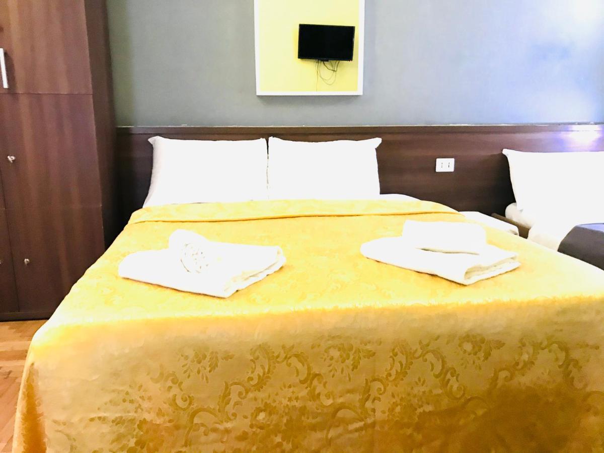 Holiday Rome Termini Hotel Ngoại thất bức ảnh