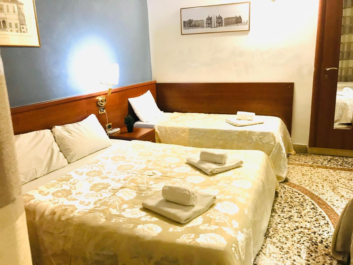 Holiday Rome Termini Hotel Ngoại thất bức ảnh